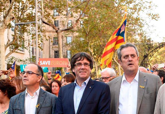 Από λεπτό σε λεπτό οι ανακοινώσεις Πουτζντεμόν – Άμεσες πρόωρες εκλογές στην Καταλονία;