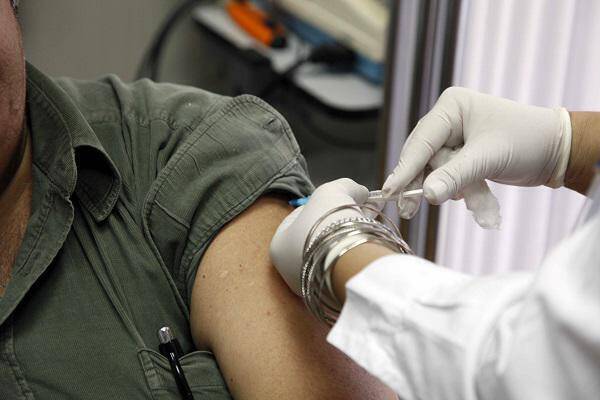 Καθηγήτρια παιδιατρικής: Δεν θα εμβολιαστεί κανένας κάτω από 16 ετών