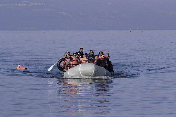 Β. Αιγαίο: Πάνω από 790 πρόσφυγες πέρασαν στα νησιά τις τελευταίες 48 ώρες
