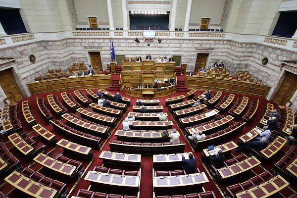 Εργασιακό νομοσχέδιο: Υπερψηφίστηκε επί της αρχής από την αρμόδια επιτροπή