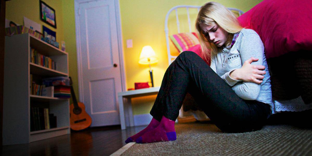 Τα κορίτσια πιο… επιρρεπή στον αυτοτραυματισμό στην εφηβική ηλικία