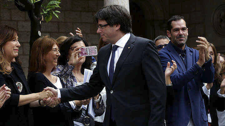 Πουτζντεμόν: Η καταλανική κυβέρνηση θα ανακηρύξει την ανεξαρτησία εντός «ημερών»