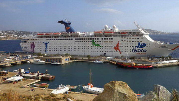 Με καθυστερήσεις τα δρομολόγια των πλοίων στον Πειραιά λόγω του σεισμού