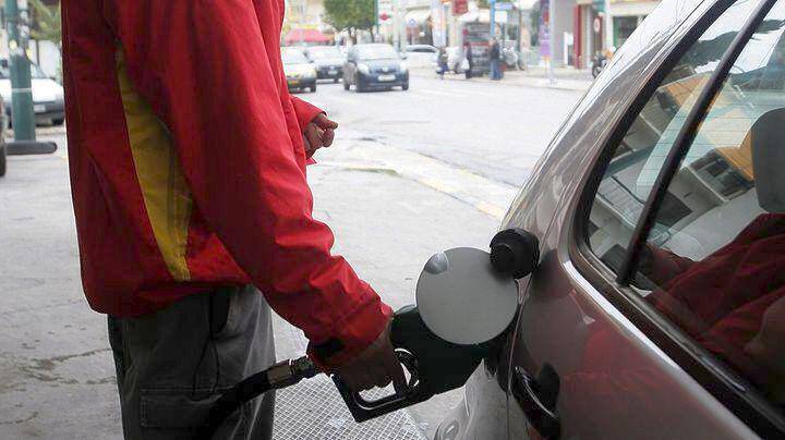 «Καίει» η αμόλυβδη βενζίνη! Στα 1,601 ευρώ η μέση τιμή στην Ελλάδα