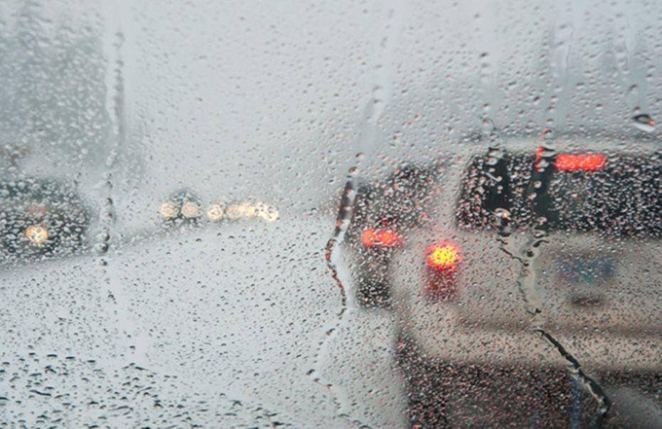 Ισχυρές βροχοπτώσεις στην Κρήτη  -Δύο τροχαία, λόγω της ολισθηρότητας του δρόμου