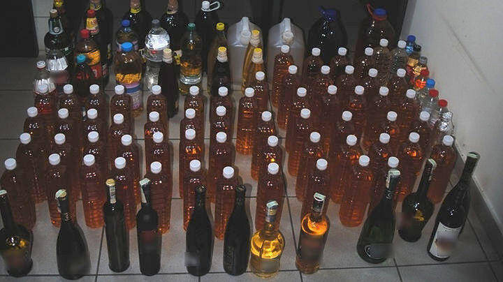Το ΣΔΟΕ κατέσχεσε 145.000 μπουκάλια με ποτά «μπόμπες» έτοιμα να διατεθούν στην αγορά