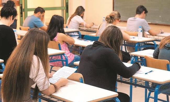 Λύκεια: Ανατροπές με νέου τύπου πανελλαδικές εξετάσεις σε όλες τις τάξεις