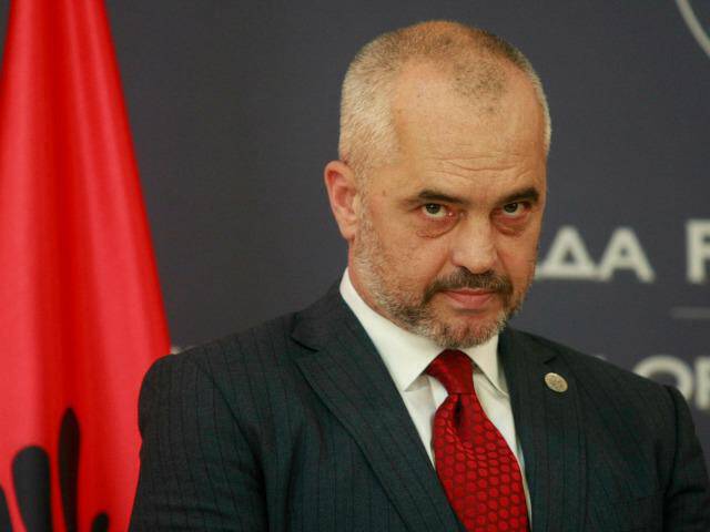 Ο πρωθυπουργός της Αλβανίας Ράμα είναι σχιζοφρενής;