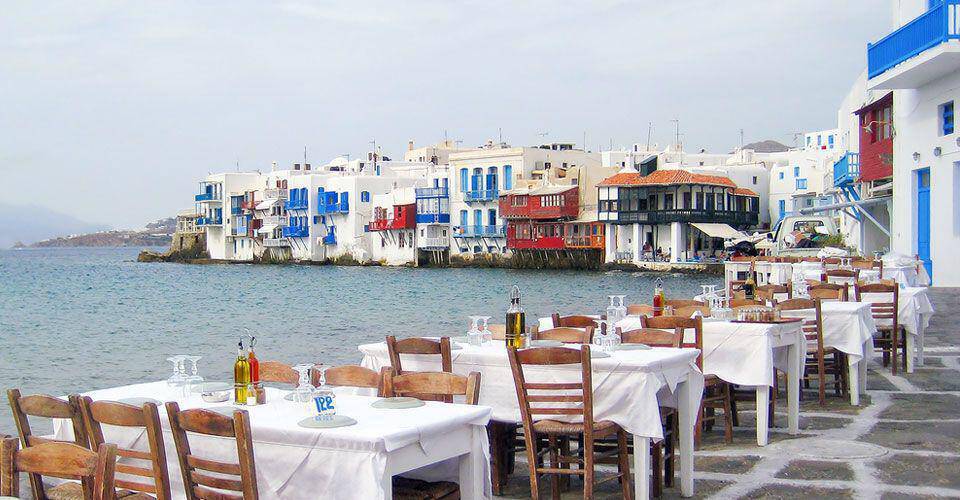 Πάνω από 30 εκατ. τουρίστες επισκέφθηκαν την Ελλάδα το 2017