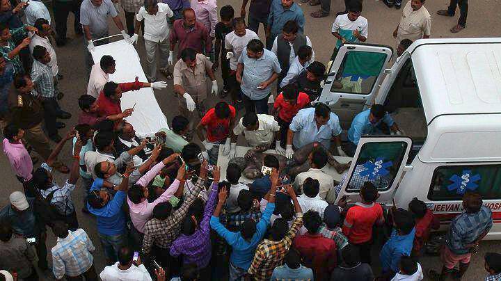 Ινδία: Δέκα νεκροί και 100 τραυματίες από έκρηξη σε μονάδα παραγωγής ηλεκτρικής ενέργειας