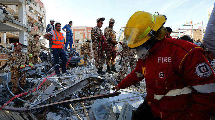 Σεισμός Ιράν-Ιράκ: Ξεπερνούν τους 450 οι νεκροί, πάνω από 7.000 οι τραυματίες