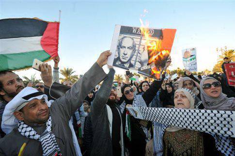 Σπάνια διαδήλωση κατά της απόφασης Τραμπ για την Ιερουσαλήμ στο Κουβέιτ