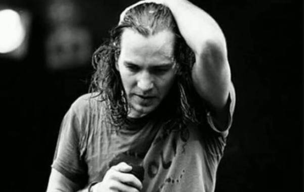 Σαν σήμερα γεννήθηκε ο Eddie Vedder: Μουσικό αφιέρωμα στον τελευταίο εκπρόσωπο της grunge