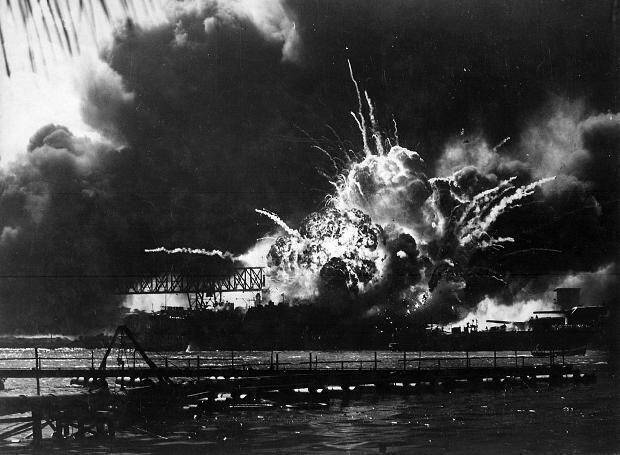 Σαν σήμερα το 1941 οι Ιάπωνες κατέστρεψαν την αμερικανική ναυτική βάση του Περλ Χάρμπορ