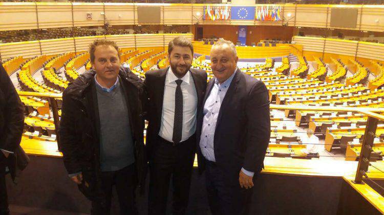 Ταξίδια σε Βρυξέλλες για συνεργάτες του Νίκου Ανδρουλάκη-Επιβράβευση για τη στήριξη στις εκλογές