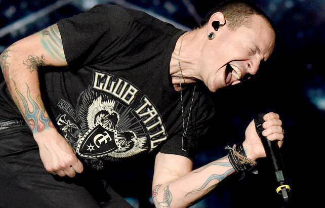 Chester Bennington: Αυτή είναι η αιτία θανάτου του τραγουδιστή των Linkin Park