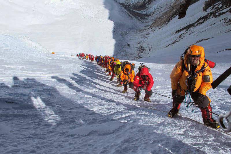 Ορειβάτες: Συγκλονιστικό βίντεο λίγα δευτερόλεπτα πριν από την τραγωδία στο Εβερεστ