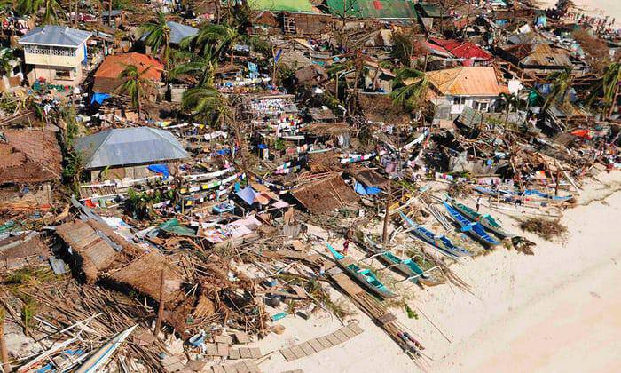 Στους 16 οι νεκροί από τον τυφώνα στις Φιλιππίνες