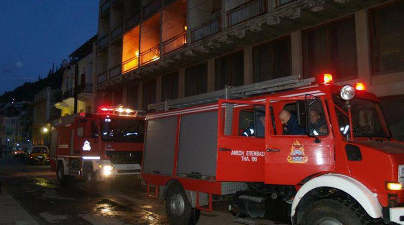 Τρεις νεκροί από φωτιά σε πολυκατοικία στην Κατερίνη