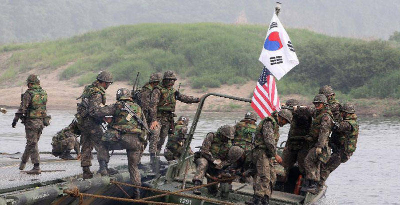 Άρχισαν τα κοινά γυμνάσια των νοτιοκορεάτικων και των αμερικανικών ένοπλων δυνάμεων