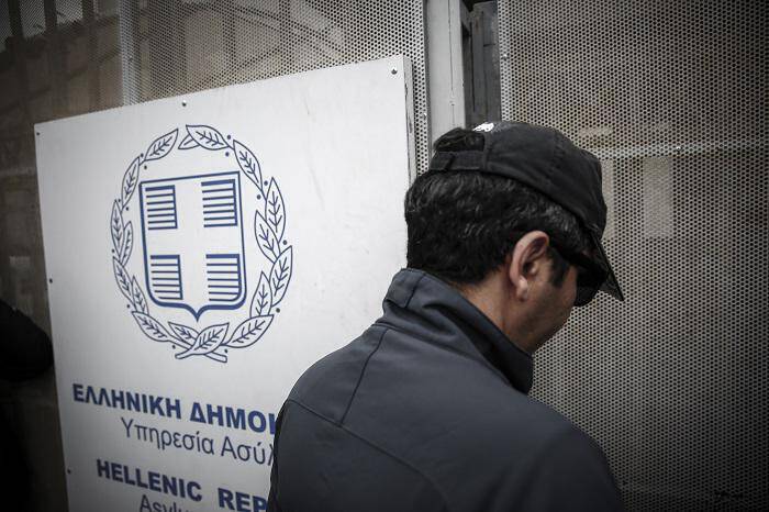 Μηνυτήρια αναφορά από το Ελληνικό Συμβούλιο για τους Πρόσφυγες για «παράνομη σύλληψη» του Τούρκου αξιωματικού