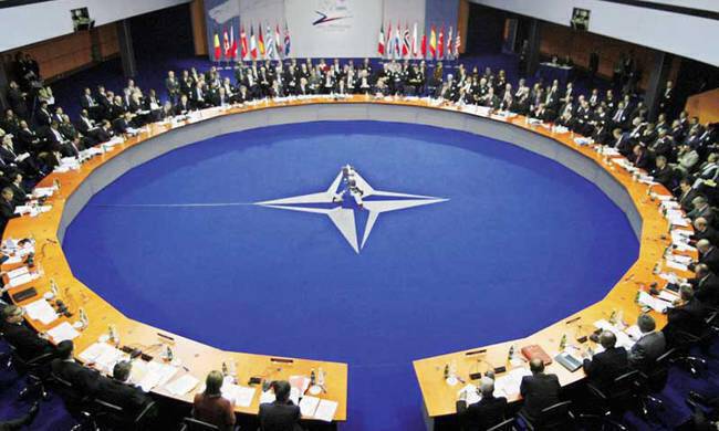 Το ΝΑΤΟ στηρίζει τις προσπάθειες για αποπυρηνικοποίηση της κορεατικής χερσονήσου