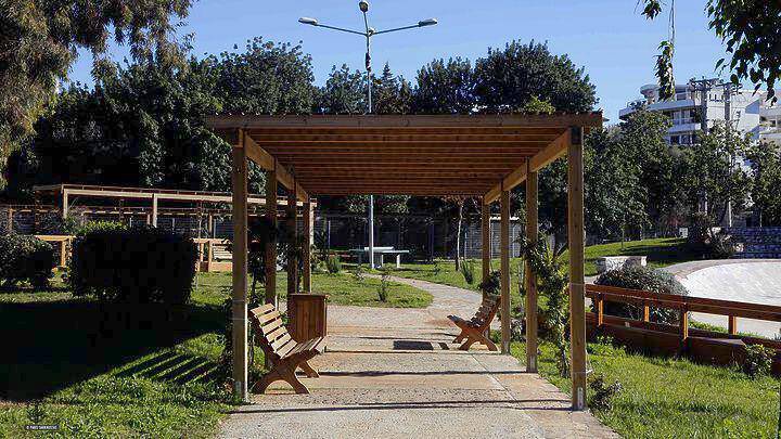 Γλυφάδα: Παραδόθηκε το αναμορφωμένο πάρκο της πλατείας Χαρίτων