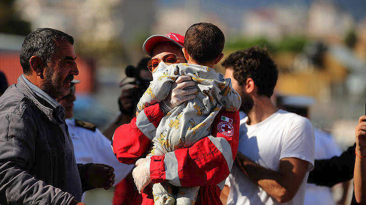 Times για Προσφυγικό: Να βοηθήσουν την Ελλάδα, ΕΕ και Βρετανία