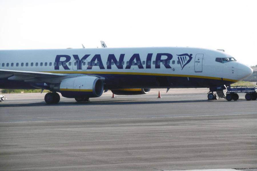 Η Ryanair ματαιώνει 190 πτήσεις λόγω απεργίας την Παρασκευή