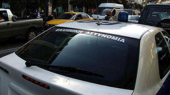 Πυροβολισμοί στο κέντρο της Αθήνας έξω από την Τροχαία Αττικής