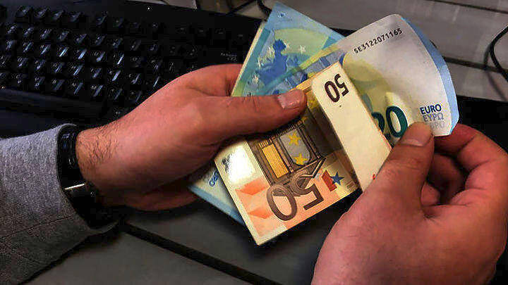 Επίδομα 534 ευρώ: Πληρώνονται σήμερα 611.000 δικαιούχοι τις αναστολές Φεβρουαρίου