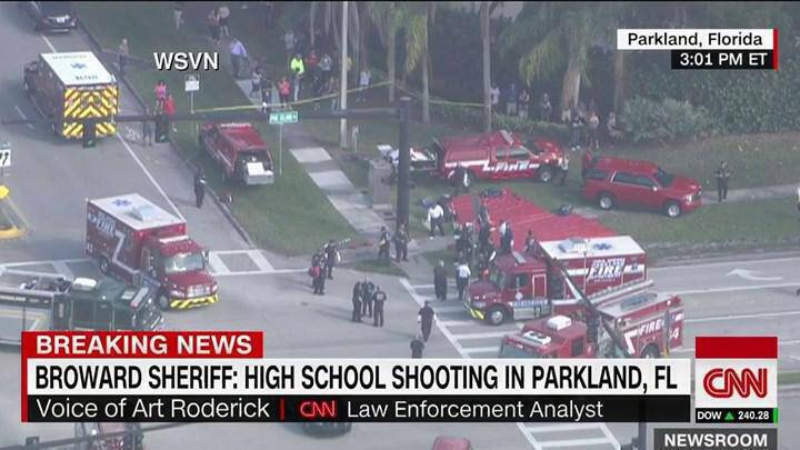 Πυροβολισμοί σε σχολείο στη Φλόριντα