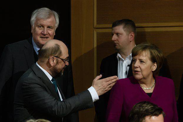 Τα βρήκαν Μέρκελ-Σουλτς: Τα υπουργεία Οικονομικών, Εξωτερικών και Εργασίας θα αναλάβουν οι Σοσιαλδημοκράτες (SPD)