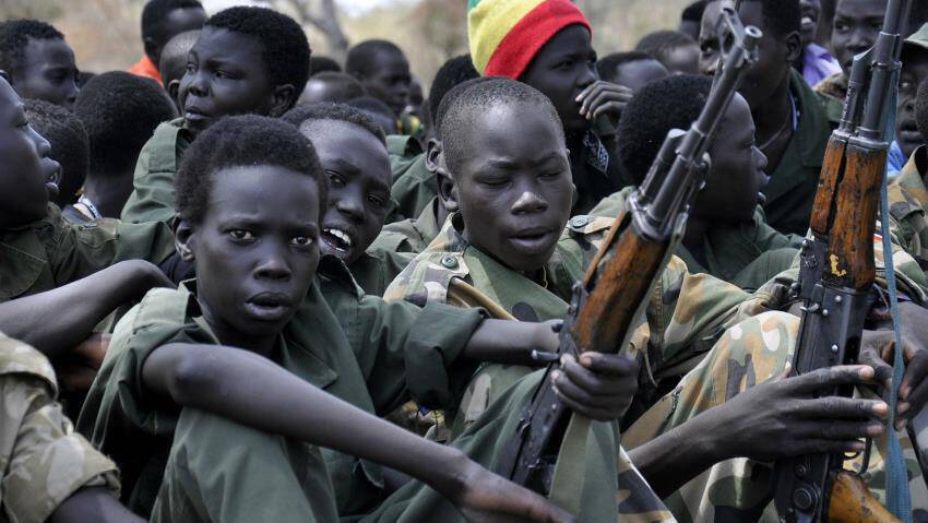 ΟΗΕ: Χιλιάδες παιδιά χρησιμοποιήθηκαν ως στρατιώτες σε όλο τον κόσμο