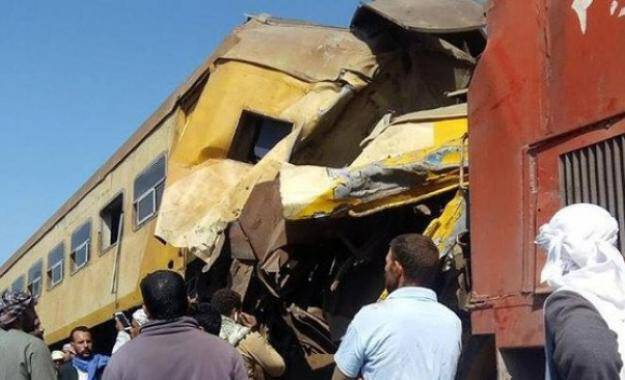 Αίγυπτος: Επτά νεκροί ο επίσημος απολογισμός από τη σύγκρουση τρένων