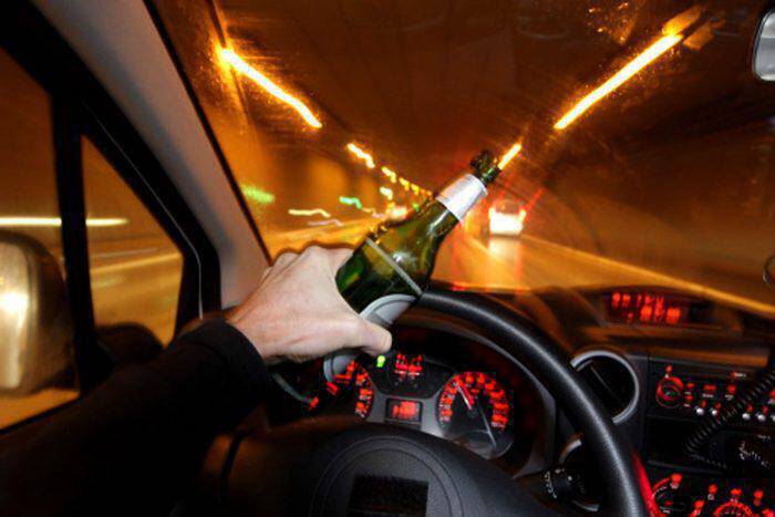 Ρωσία: Οι δικαστικοί θα μπορούν να οδηγούν ελεύθερα ακόμη και… μεθυσμένοι