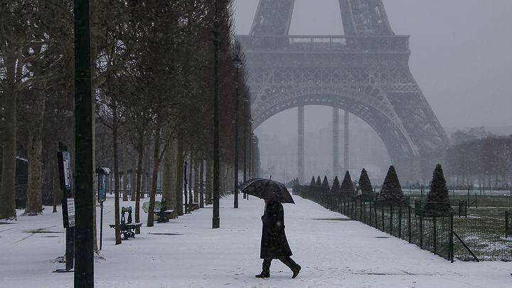 Γαλλία: Πορτοκαλί συναγερμός λόγω χιονοπτώσεων και τσουχτερού κρύου