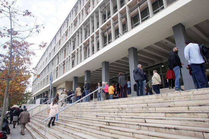 Θεσσαλονίκη: Αυτόφωρο ζητάει o εισαγγελέας για τους αρνητές των self test