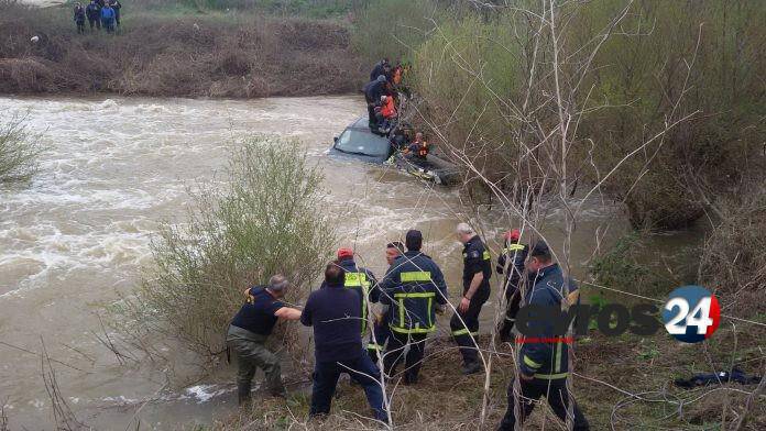 Έβρος: Αυτοκίνητο με μετανάστες παρασύρθηκε από ποτάμι – Μεταξύ των εγκλωβισμένων και παιδιά