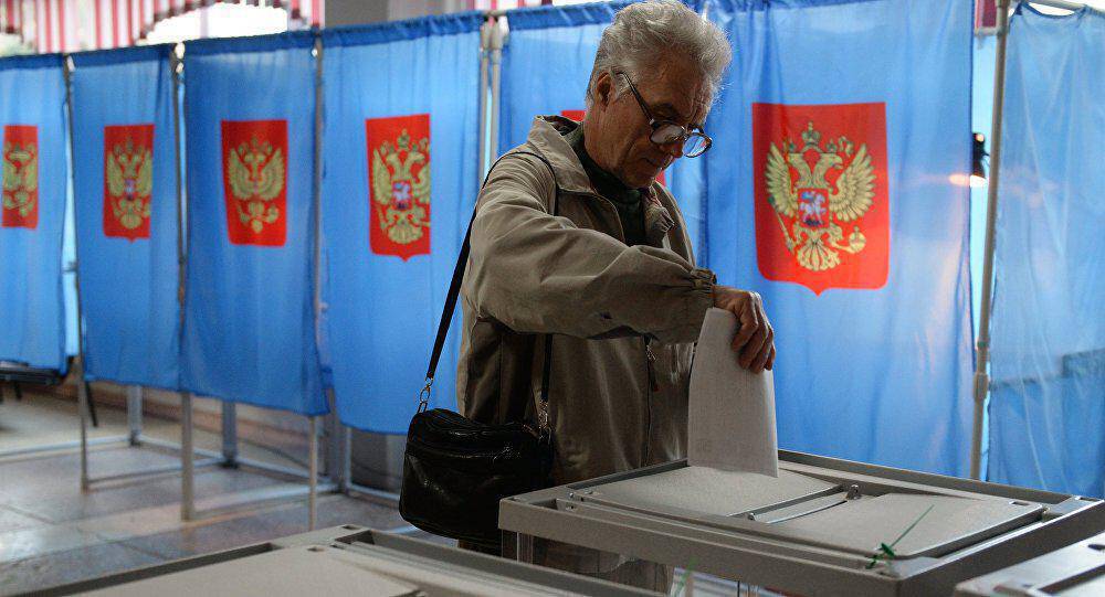 Κυβερνοεπίθεση ανήμερα των εκλογών καταγγέλλει η Μόσχα