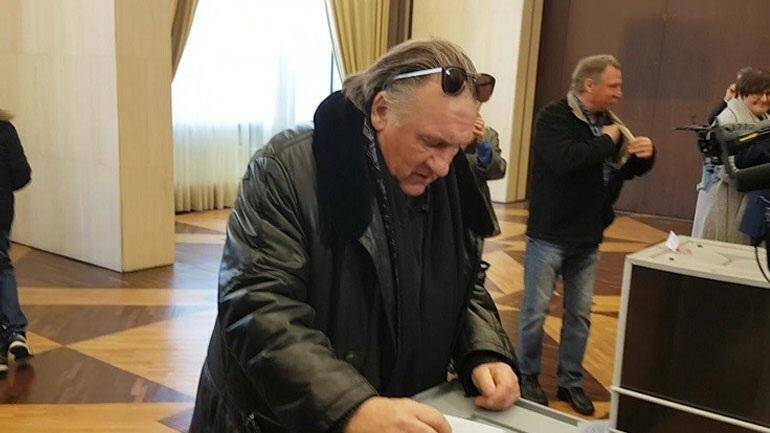 Και ο Ζεράρ Ντεπαρτιέ ψήφισε στις ρωσικές εκλογές