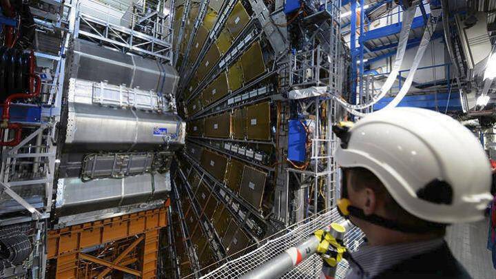 Στην «ώρα μηδέν» του σύμπαντος θέλει να φτάσει το CERN