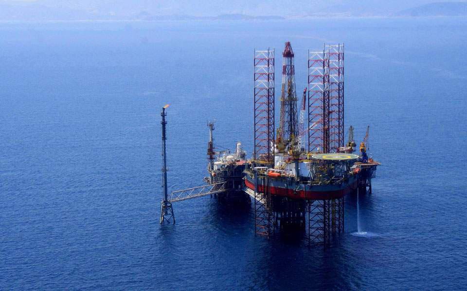 Το Ομάν έχει μειώσει κατά 10% την παραγωγή πετρελαίου
