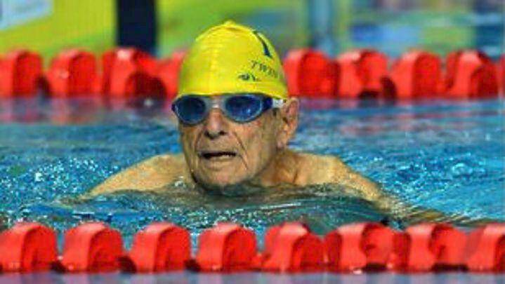 Ένας 99χρονος κολυμβητής έσπασε ρεκόρ στα 50 μ. ελεύθερο!