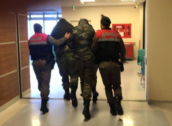 Αγωνία -Συνεχίζεται το θρίλερ: Oι Τούρκοι κατηγορούν και για κατασκοπεία τους Έλληνες στρατιωτικούς -Παραμένουν στη φυλακή(pics)