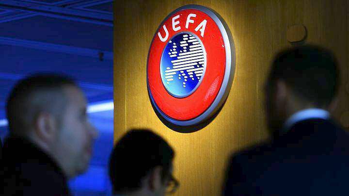 UEFA: «Δεν σχολιάζουμε διαιτητικές αποφάσεις στις διοργανώσεις μας»