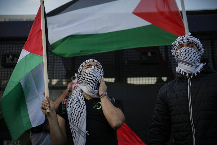 Πορεία αλληλεγγύης στον παλαιστινιακό λαό – Κλειστή η Βασ. Σοφίας