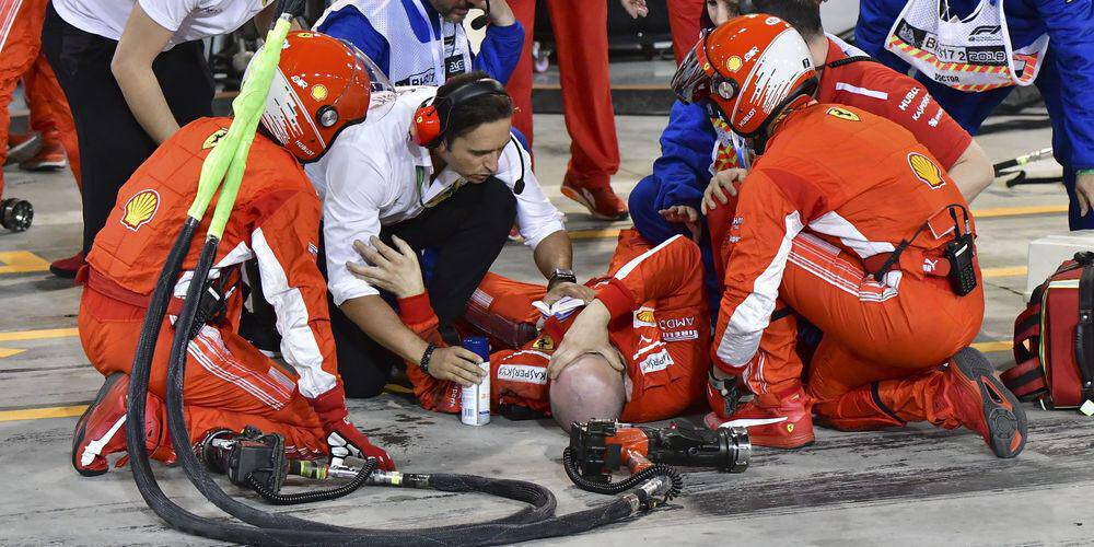 Eικόνες από τον τραυματισμό μηχανικού της Ferrari (vid)