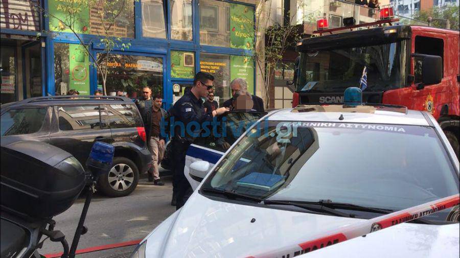 Θεσσαλονίκη: Το Αυτόφωρο ήρε την κράτηση του 62χρονου που απειλούσε να αυτοπυρποληθεί