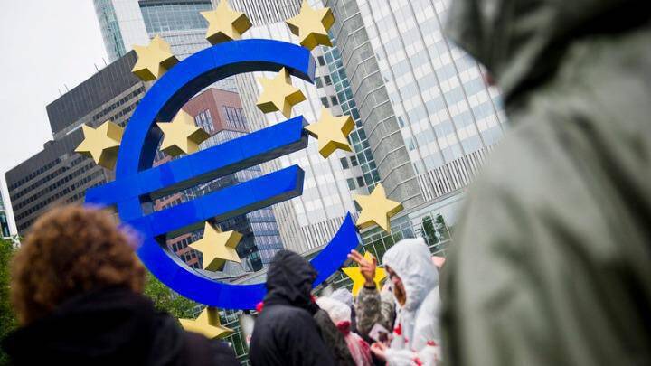 ΕΚΤ: Εξετάζει την απόσυρση των κανόνων για τα «κόκκινα» δάνεια των τραπεζών